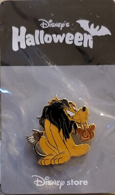 Japan Disney Store JDS Pluto Dressed As Scar Pumpkin Halloween NOC Pin