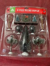 Enchanted Forest 8 Piece Miniature Village Display Trees & Fence Diorama Wreath