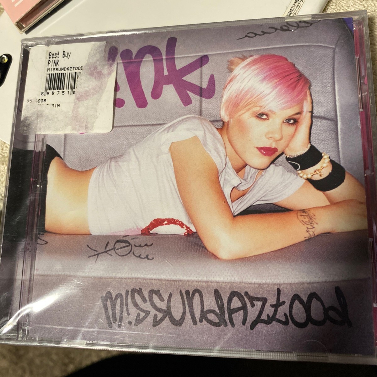 PINK-MISSUNDAZTOOD NEW CD
