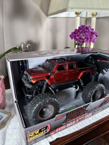 New SEALED Bright Heavy Metal 4x4 Jeep Gladiator Steel Body 1:18 Scale RC Truck - Picture 3 of 8