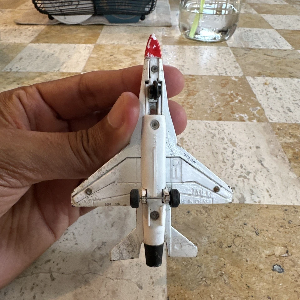 Ertl Matchbox F-16A 1978 LOCKHEED MARTIN Fuerza Aérea de los Estados Unidos Coleccionistas de la USAF Foto 3 de 4