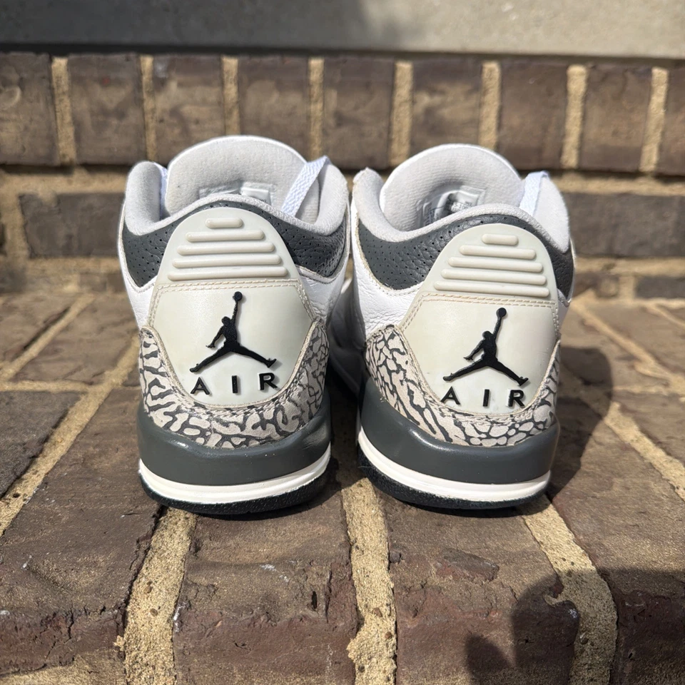 Nike Air Jordan 3 Retro GS “ Hide N Sneak Kids Size 5Y White Grey - Image 4 of 4
