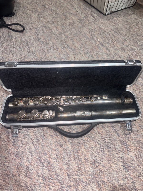 Barely Used Sheffield Flute