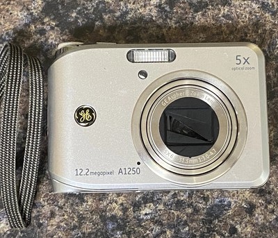 General Electric Digital Still Camera GE A1250 12.2MP 5x Zoom W/Manual READ