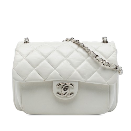 Chanel Quilted Aged Calfskin Express Zip Around Flap Crossbody Bag Off White