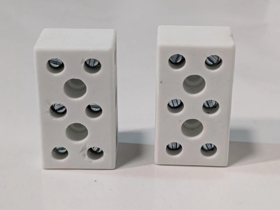 Pack of 5 RS PRO 703-3864 Non-Fused Terminal Blocks, 3-Way, 76A, 6 AWG Wire, Scr - Image 4 of 4