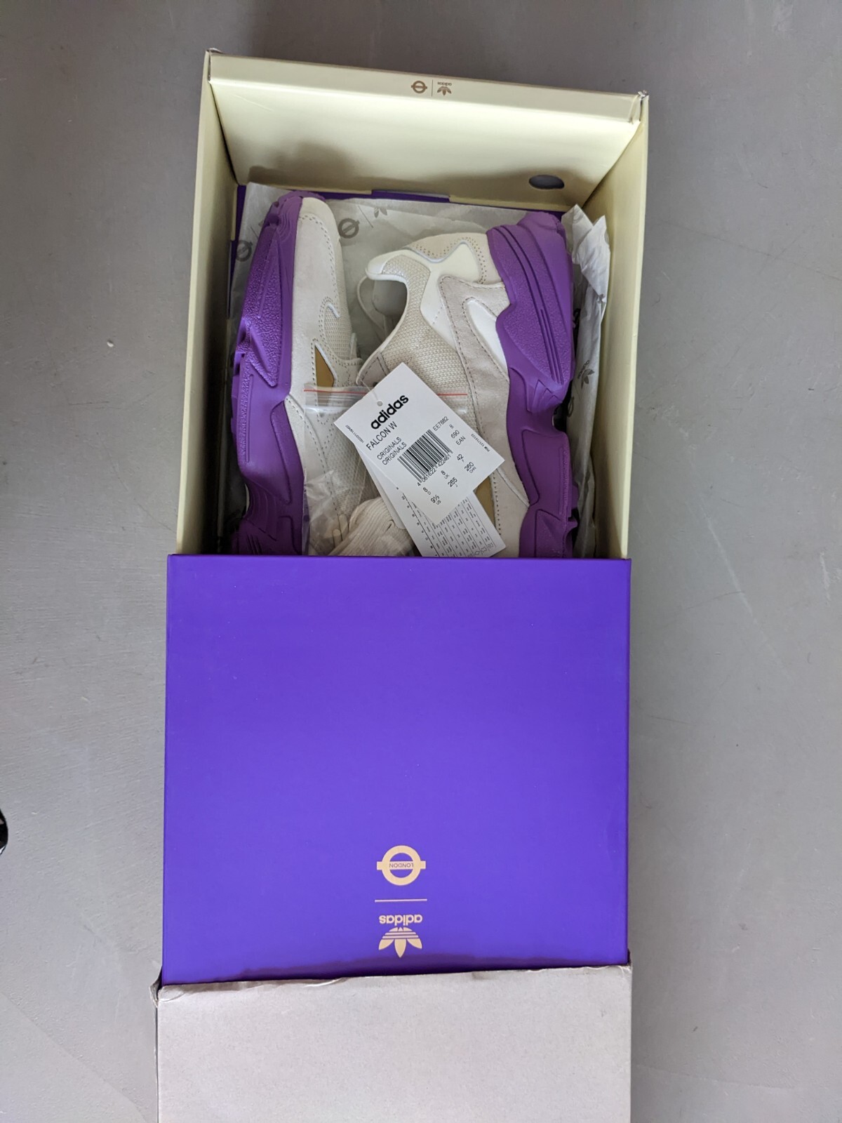 Queen Elizabeth Line X Adidas Falcon NEW UK8 image 5