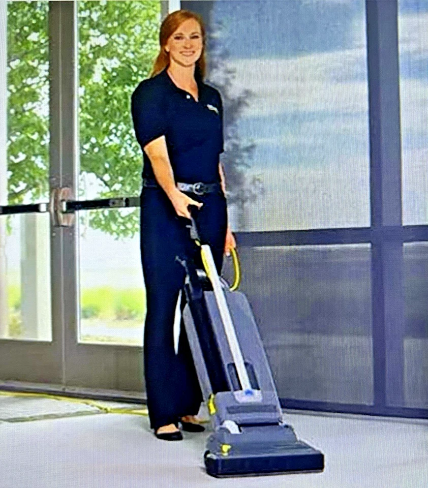 $800+ NUEVO Windsor Sensor S2 14 HEPA 120 v/60 HZ Aspiradora comercial para hotel Foto 2 de 4