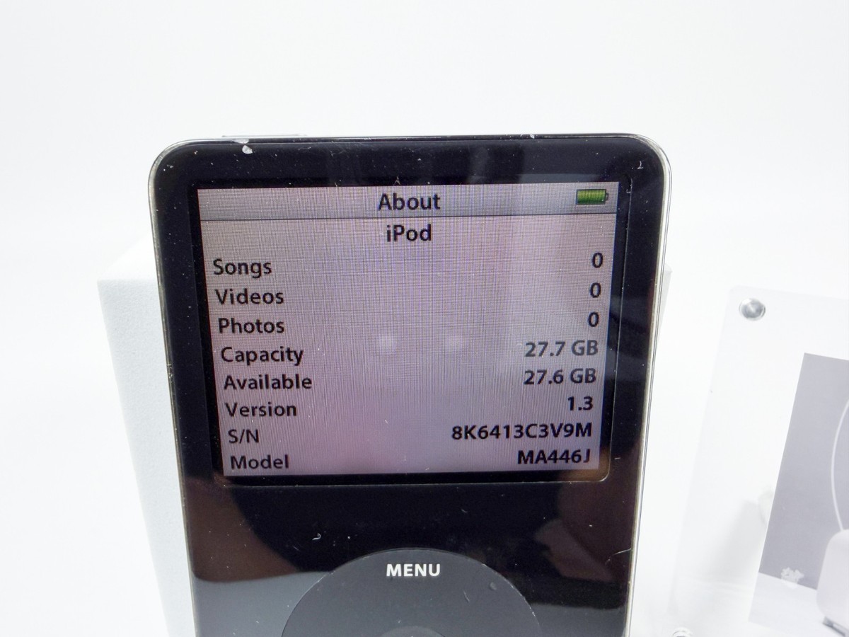 iPod 30GB BLACK（MA446J/A） Apple iPod Classic 5.5th Generation 30GB MA446J MA446LL Black