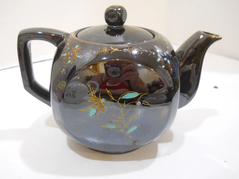 Tetera Vintage Porcelana Hecha en Japón con Tapa Negro Marrón Flores Floral Dorado Foto 2 de 4