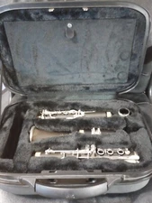 Stagg 77-C B-Flat Clarinet with Case ~ Used / Preowned