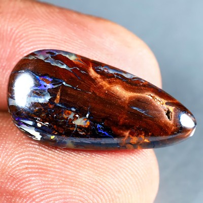 11.37 KT Tremendo Decorato (24 X 12 MM) Multi Australiano Koroit Masso Opale