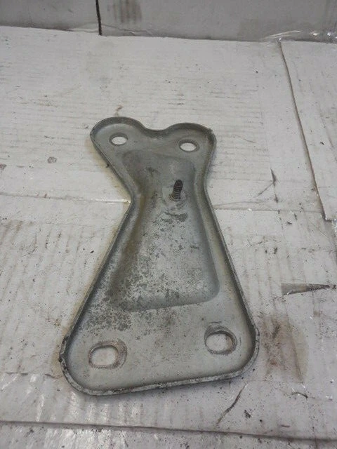 1998 - 2004 Audi A6 Quattro RH пассажирское переднее крыло боковая опорная пластина  - Изображение 2 из 2