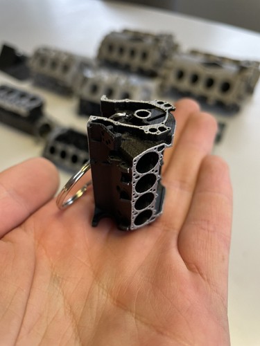Big Block 440 Engine Keychain - Model V8 Engine Keyring - Picture 4 of 5