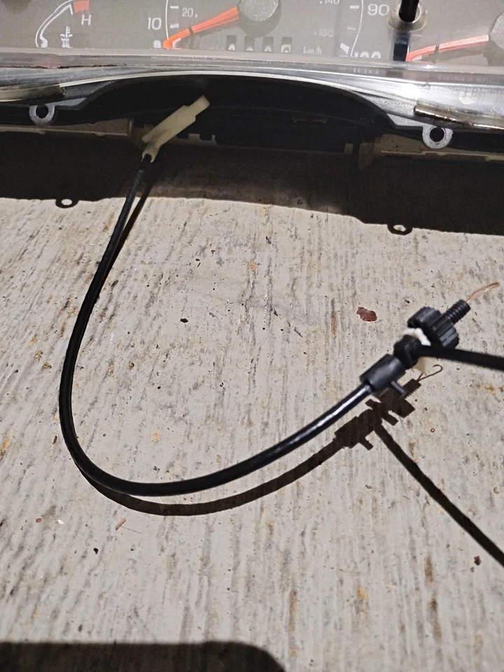 1999 - 2002 FORD F250 F350 INSTRUMENT CLUSTER SPEEDOMETER / XC3F10C956AC - Image 4 of 4