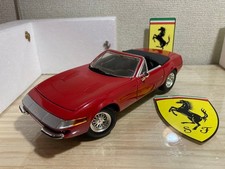 FERRARI 365 GTS/4 1:18