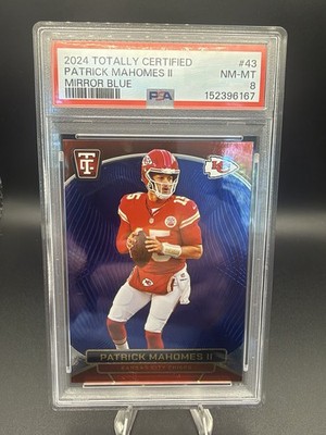 Panini 2024 Totally Certified Patrick Mahomes II Mirror Blue /399 #43 PSA 8
