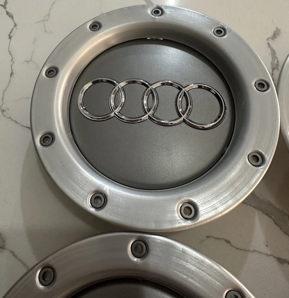 (4X) Tapacubos centrales de rueda AUDI 1997-2011 para A4 A6 S6 A8 TT 8D0601165K gris cromo Foto 3 de 4