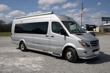 2017 Airstream Interstate GRAND TOUR EXT TWIN