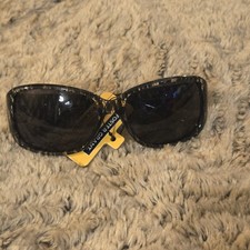 New, Women Sunglasses Foster Grant Black/Stripe POL 100 UVA-UVB Lens Protected