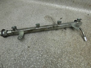 Einspritzleiste 132Tkm Chevrolet Captiva 2.4 10.1526.081