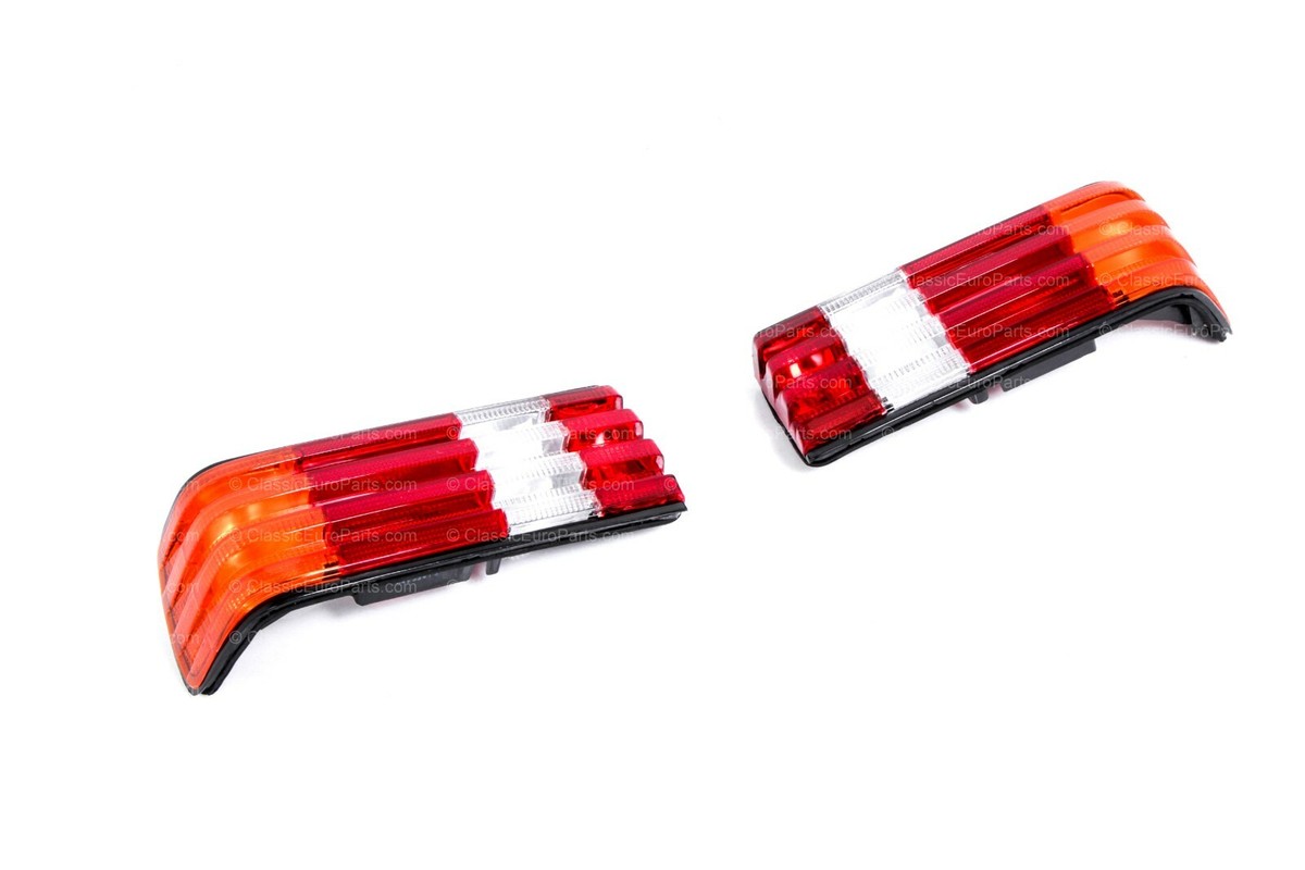 テールライト 赤と白 ストライプ　ベンツW126　560SEL　ケーニッヒ Mercedes Benz W126 SE SEL Euro Taillight Set Set | NOS | 126W