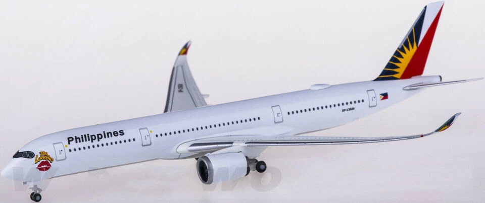 1:500 Herpa Philippines AIRBUS A350-900 Passenger Plane Diecast Airplane Model - Image 2 of 4