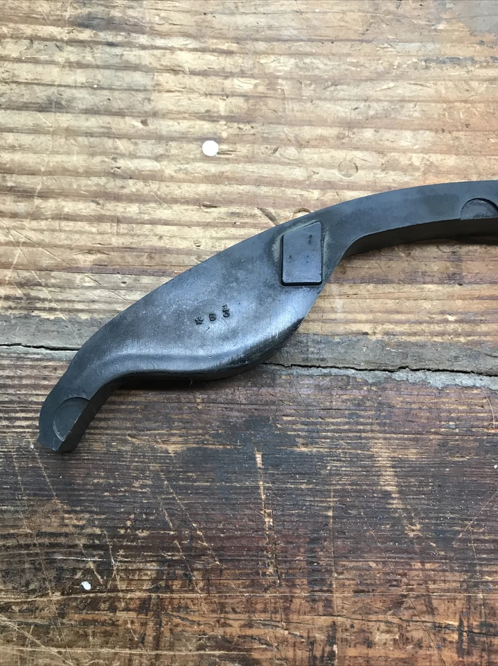 GUÍA TENSOR CADENA LEVA SUZUKI GSXR 750 06-13 GSXR 600 06-13 # 12811-02H00 Foto 4 de 4