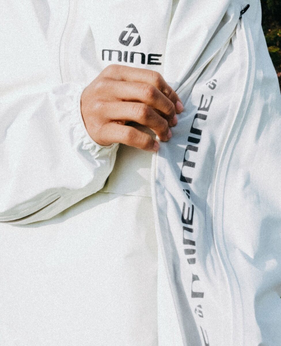Burton MINE77 GORE-TEX Snowboard Ski Anorak Windbreaker Burton MINE77 GORE-TEX Snowboard Ski Anorak Windbreaker