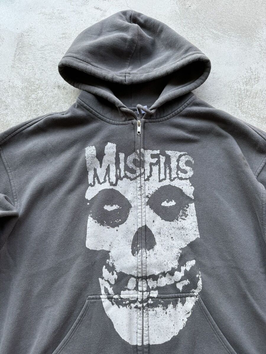 Misfits Band Punk Rock Hoodie Crimson Ghost H&m 2016 Rare | eBay Misfits Band Punk Rock Hoodie Crimson Ghost H&m 2016 Rare | eBay