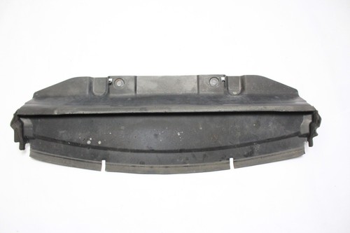 BMW 1er E81 E87 & LCI Abdichtung Wasserkühler 7128502