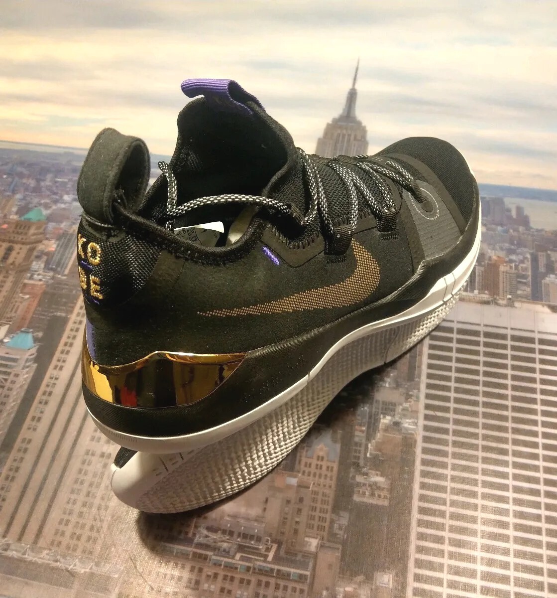 Nike iD Kobe AD Exodus Los Angeles Lakers Mens Size 7.5 or 9