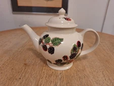 Emma Bridgewater Fruits Blackberry Earthenware Teapot, 3-Cup