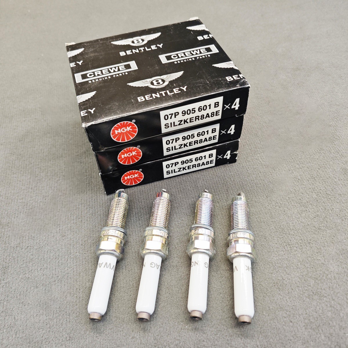 12 Pcs Bentley Spark Plugs W12 6.0T 07P905601B For W12 -US