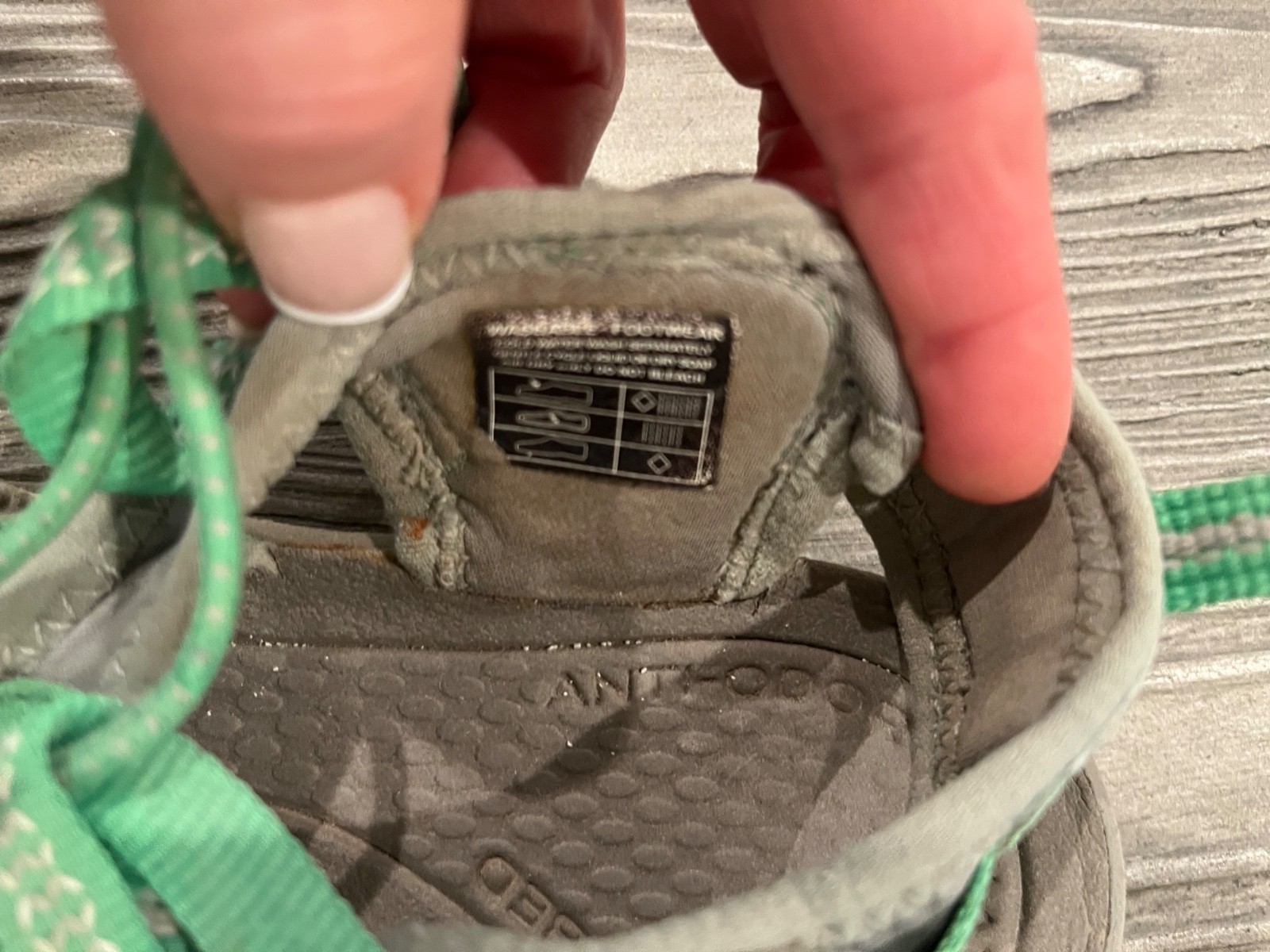 KEEN Whisper sandali donna taglia 7 5 grigio verde sport acquatici escursionismo usati in ottime condizioni