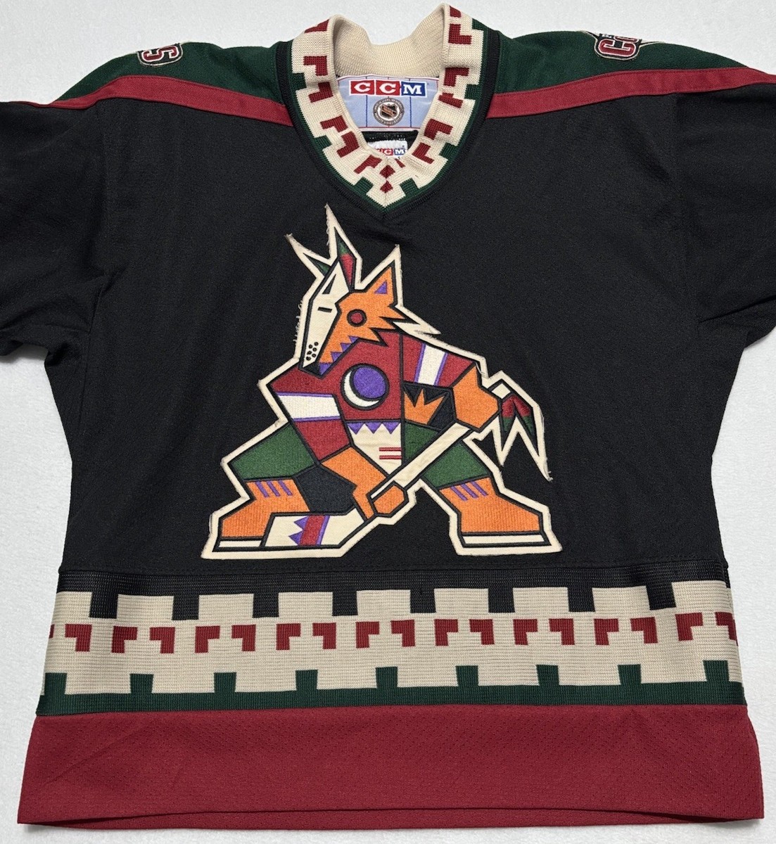 Vintage Starter NHL Phoenix Coyotes Kachina Hockey Black Jersey