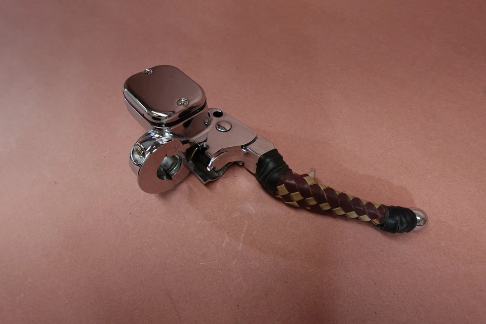 Harley Davidson Softail Heritage Fat Boy 2001-2006 cilindro maestro de freno delantero Foto 3 de 4