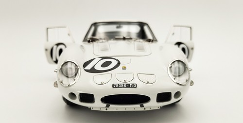 CMC M-251 1:18 FERRARI 250 GTO, 1962 #10 GRAHAM HILL TOURIST TROPHY - Picture 7 of 7