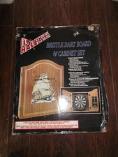 HALEX THE ORIGINAL SMYTH & TOWNLEY BRISTLE DART BOARD & CABINET SET