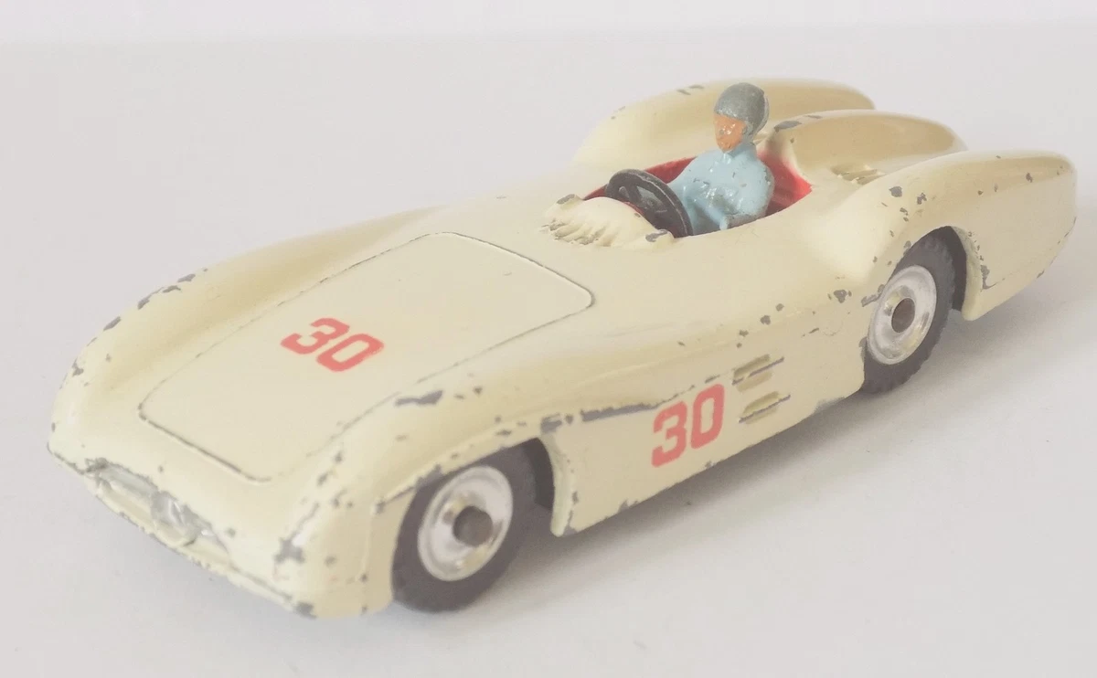 Dinky Toys - Voiture de sport miniature - Mercedes Benz 600, Window