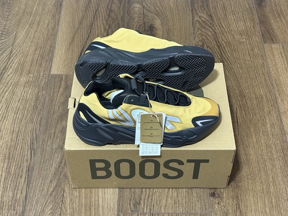 Adidas Yeezy Boost 700 MNVN медовый флюс - размер 9 - Изображение 2 из 4