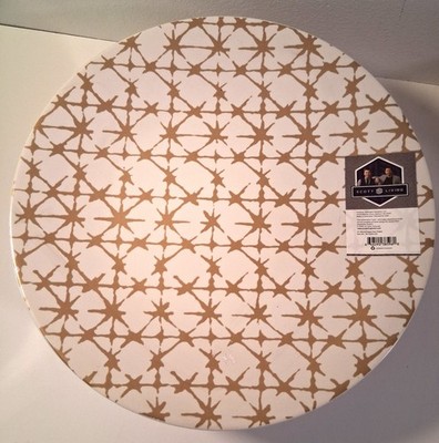 Set of 8 Scott Living 12  Round Faded Star Plates