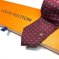 Excellent condition Louis Vuitton tie 100 silk wine red