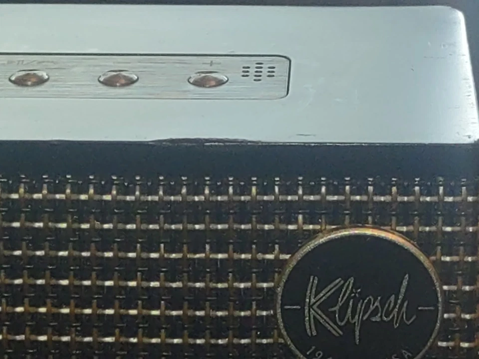 Altavoz Bluetooth Klipsch Heritage Groove 20w Negro Mate Batería Recargable Foto 3 de 4