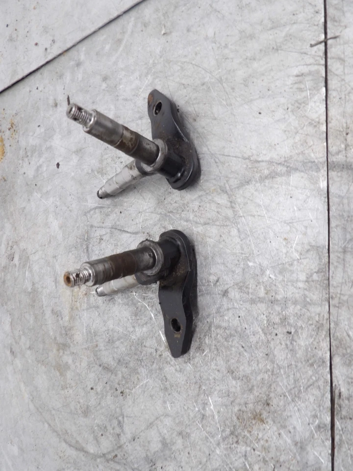 Arctic Cat 50 90 2006 2008-2022 4 tiempos nudillo de dirección izquierdo derecho 3303-178 Foto 2 de 4