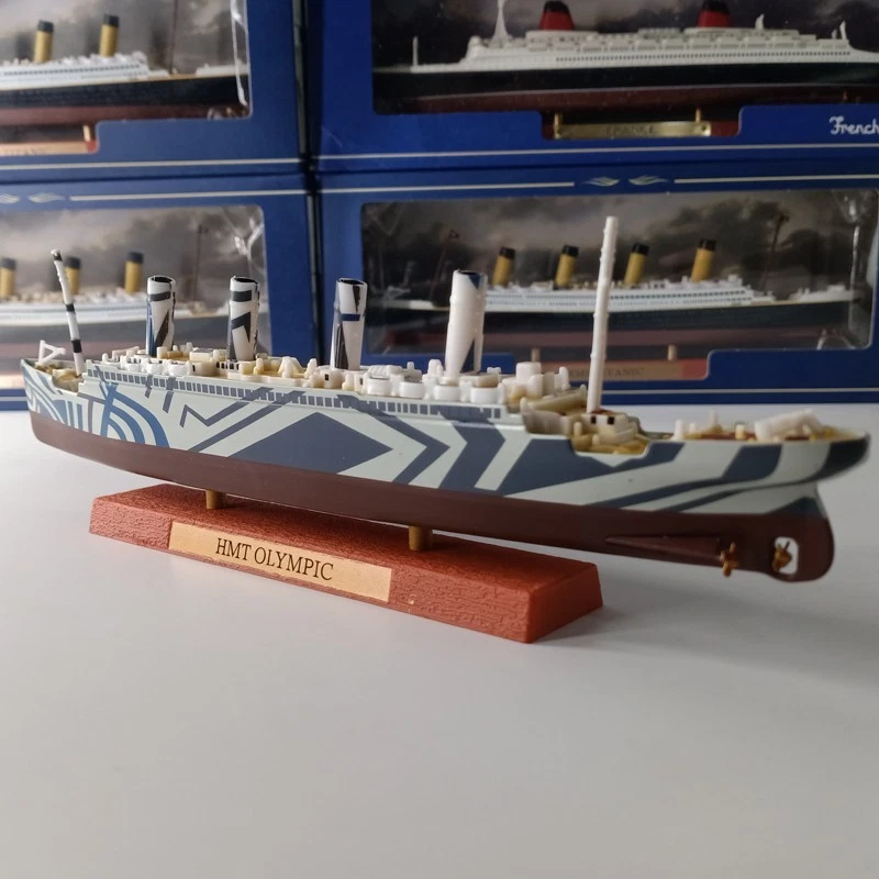 1:1250 Alloy Diecast Cruise Ship Model HMT Olympic Ocean Liner Collection - 1911 - Image 3 of 4