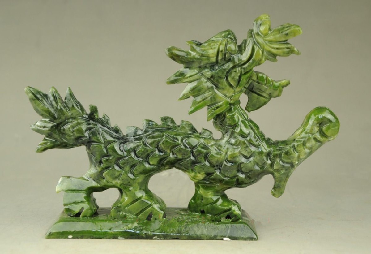 7.8in Exquisite Natural Jade Handmade Hand-carved Dragon Statue