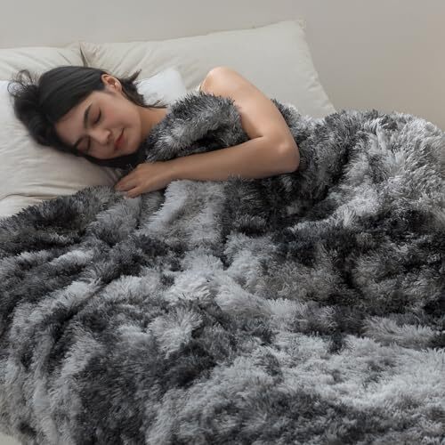 Ultra Soft Faux Fur Throw Blanket – Fuzzy Fluffy Cozy 50