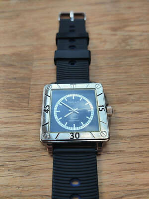 OMAX Quartz Crystal 40mm Herrenuhr Silikonarmband schwarz blau - Neue Batterie 