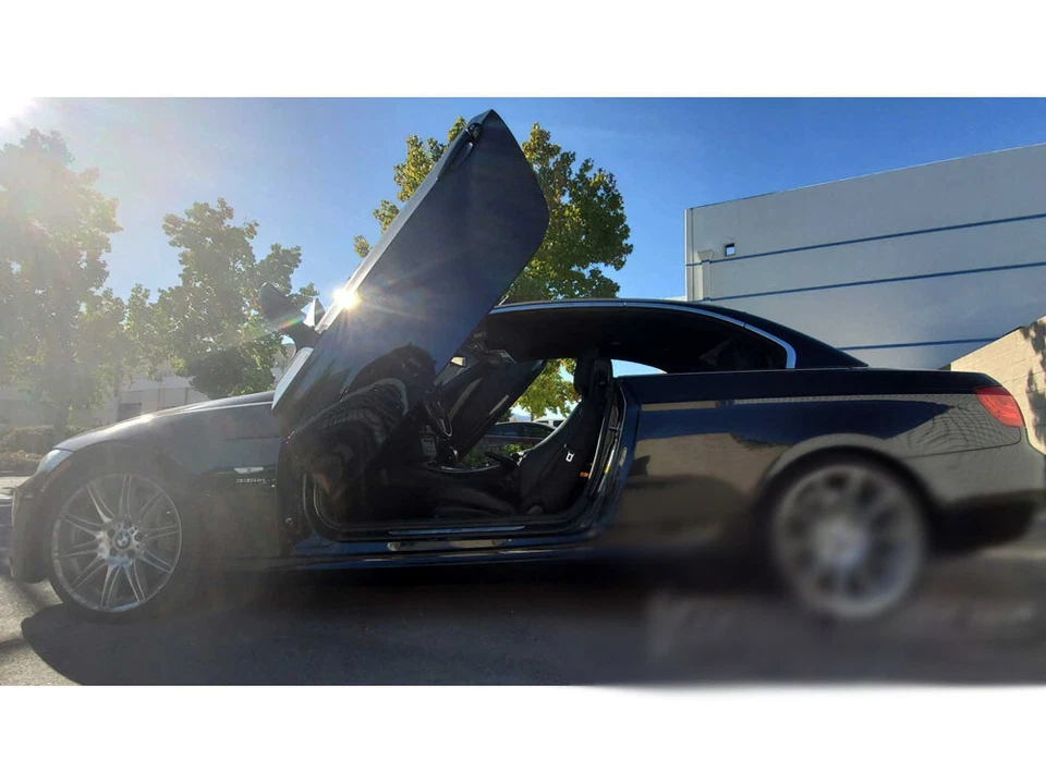 Комплект вертикальных дверей Lambo для кабриолета BMW 3 серии E93 2007-2013 годов выпуска - Изображение 3 из 4